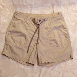 Women's Columbia shorts Size 10 NWOT